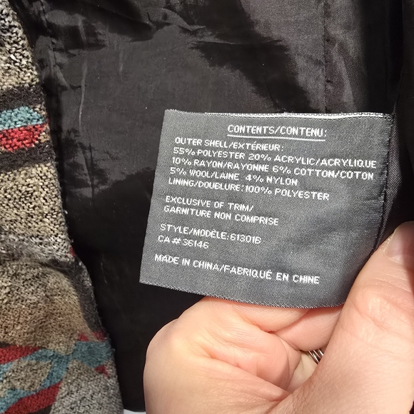 Ellabee Southwestern Aztec Pattern Hooded Coat Size XS - Picture 14 of 15